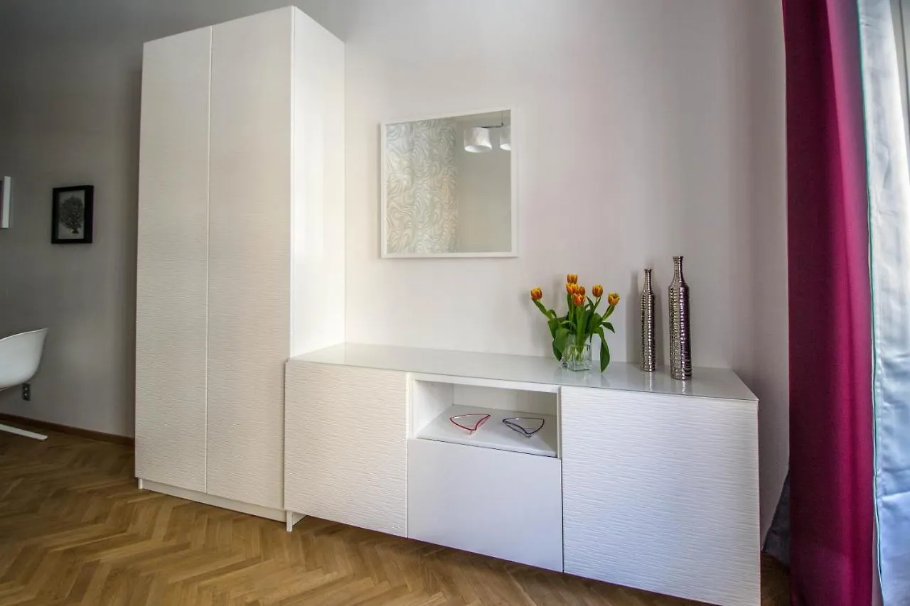 Jacuzzi Apartment By Ruterra Prague