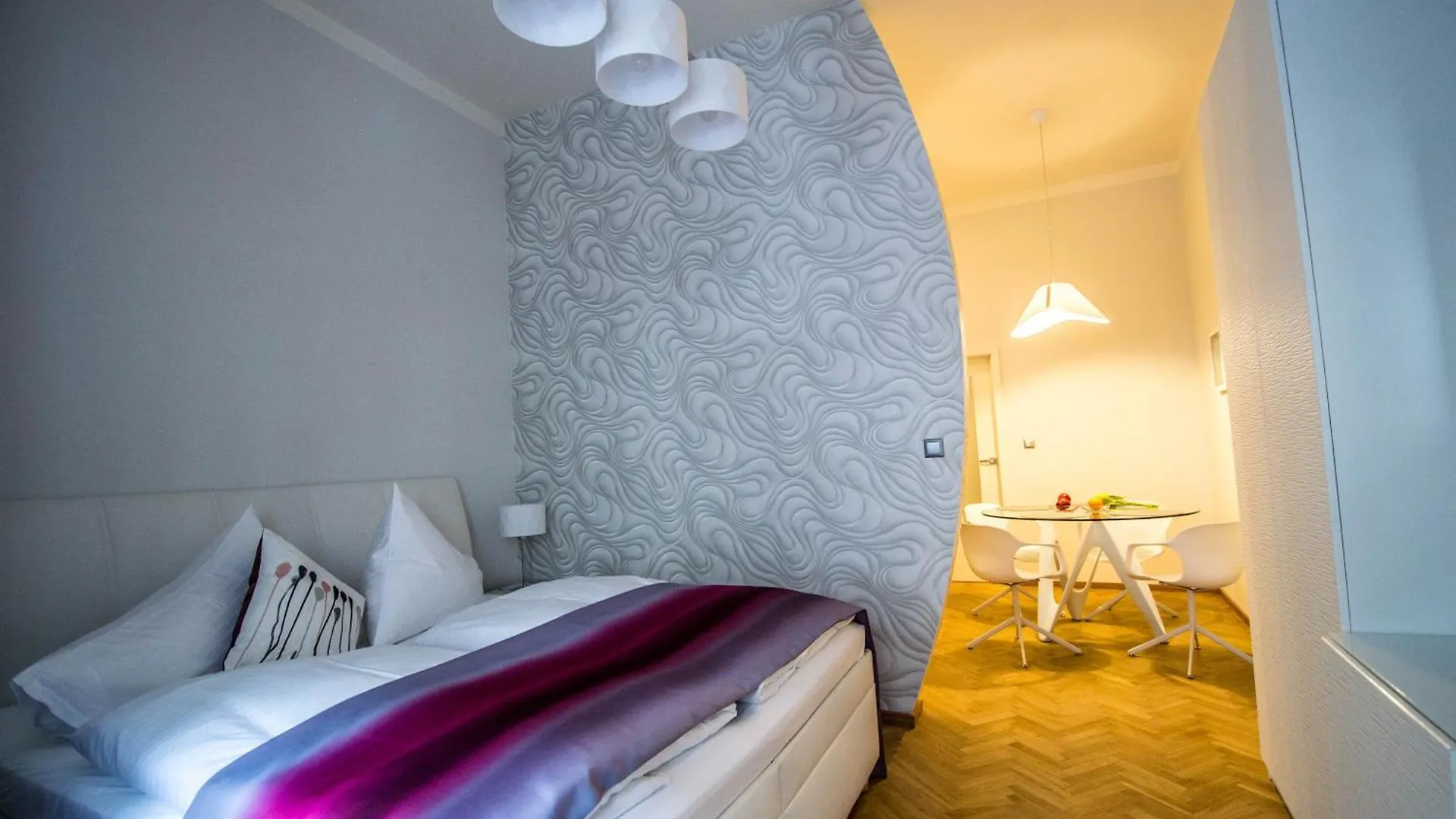 Jacuzzi Apartment By Ruterra Prague