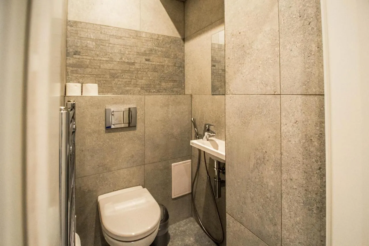 Jacuzzi Apartment By Ruterra Prag